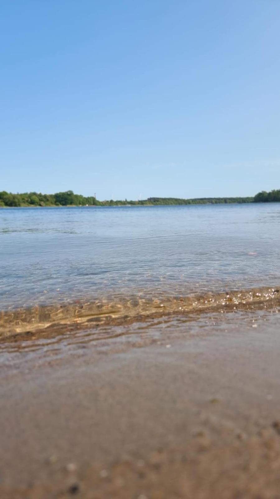Hotel Mikorzyn Slesin  Bagian luar foto